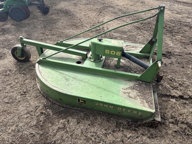 Image of John Deere 506 equipment image 1