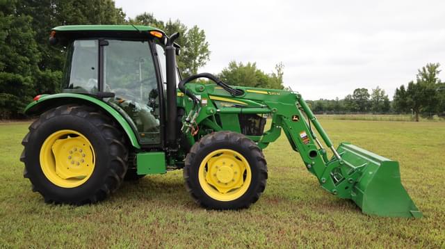Image of John Deere 5060E equipment image 2