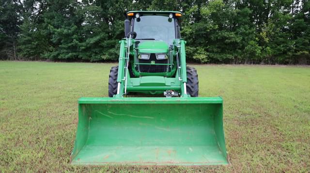 Image of John Deere 5060E equipment image 1
