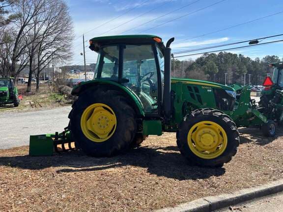 Image of John Deere 5060E equipment image 1