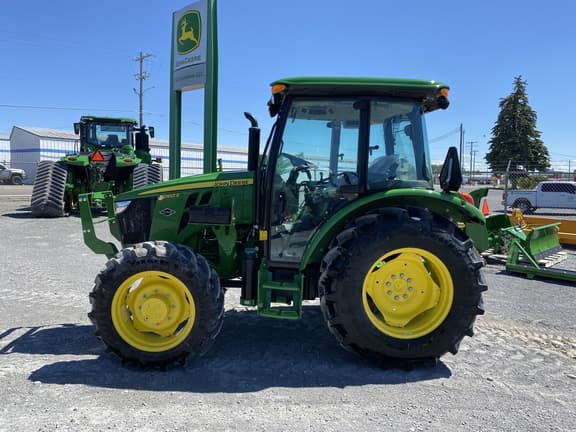 Image of John Deere 5060E equipment image 1