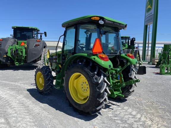 Image of John Deere 5060E equipment image 2