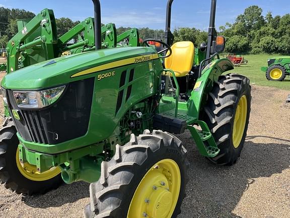 Image of John Deere 5060E Primary image