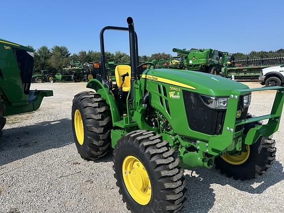 Image of John Deere 5060E equipment image 1