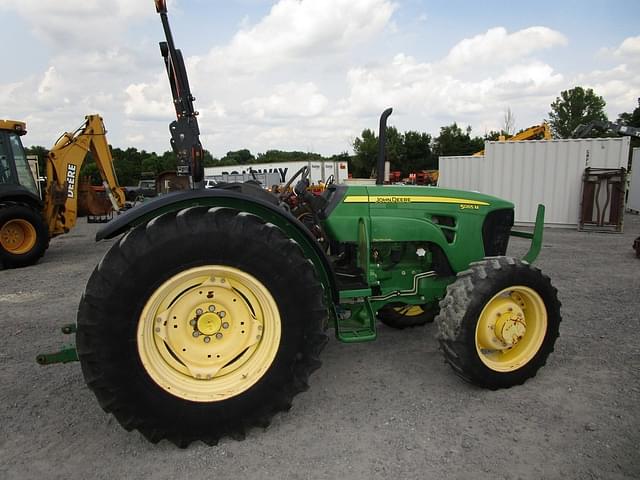 Image of John Deere 5065M equipment image 2