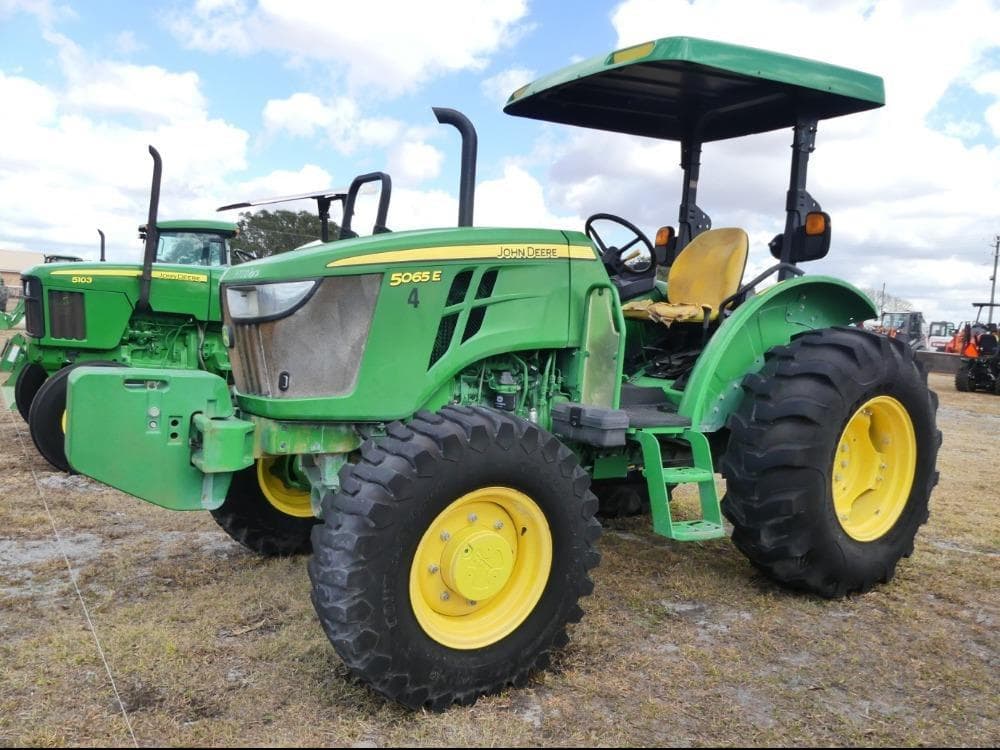 Image of John Deere 5065E Primary image