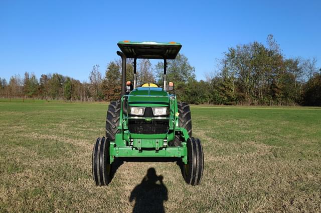 Image of John Deere 5065E equipment image 1