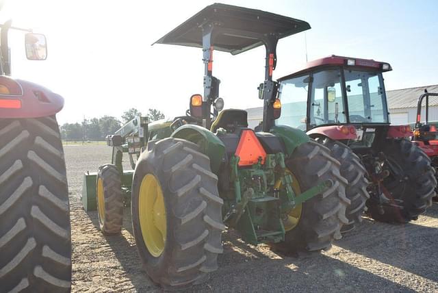 Image of John Deere 5065E equipment image 1