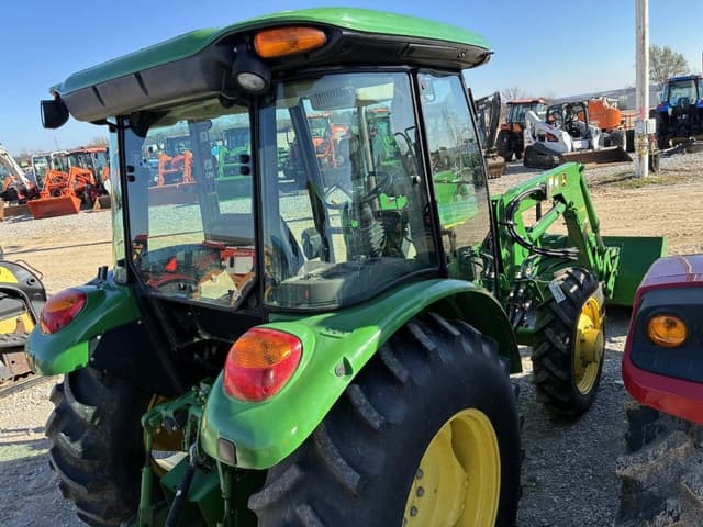 Image of John Deere 5065E equipment image 2