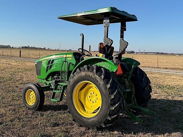 Image of John Deere 5065E equipment image 2