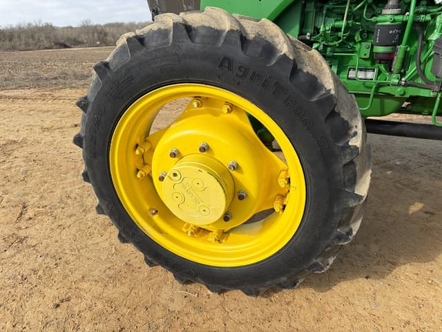 Image of John Deere 5065E equipment image 2