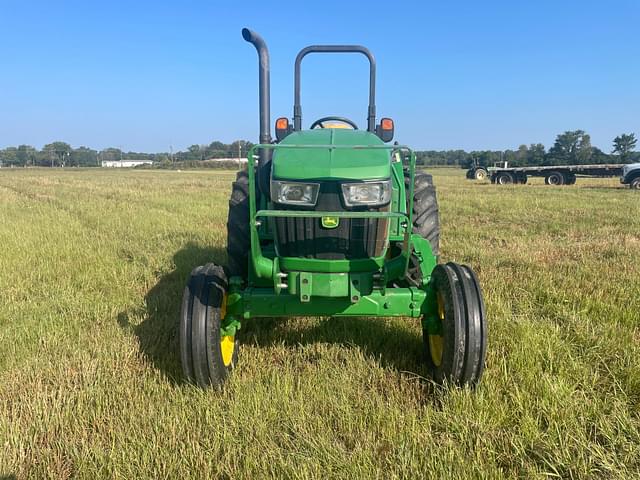 Image of John Deere 5065E equipment image 1