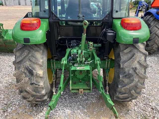 Image of John Deere 5065E equipment image 4