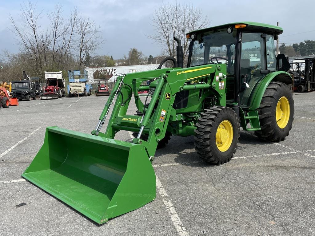 Main image John Deere 5065E