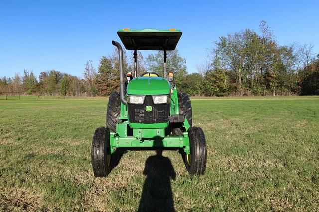 Image of John Deere 5065E equipment image 1