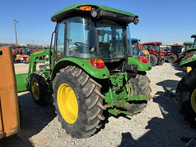 Image of John Deere 5065E equipment image 3