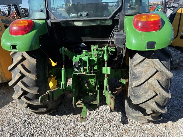Image of John Deere 5065E equipment image 4