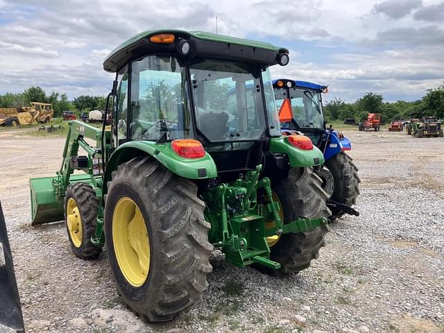 Image of John Deere 5065E equipment image 3