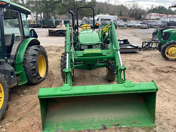 Image of John Deere 5065E equipment image 2