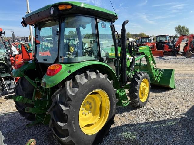 Image of John Deere 5065E equipment image 2