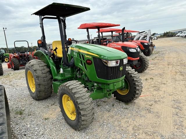 Image of John Deere 5065E equipment image 1
