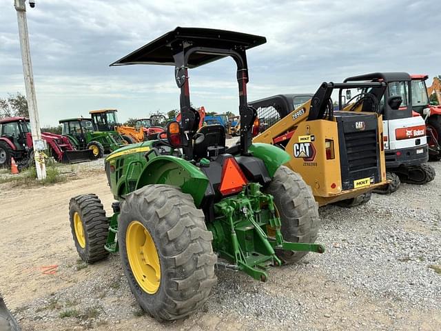Image of John Deere 5065E equipment image 3