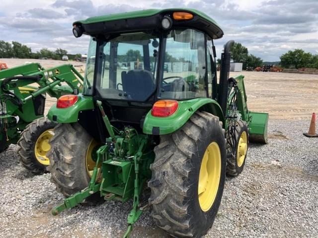 Image of John Deere 5065E equipment image 2