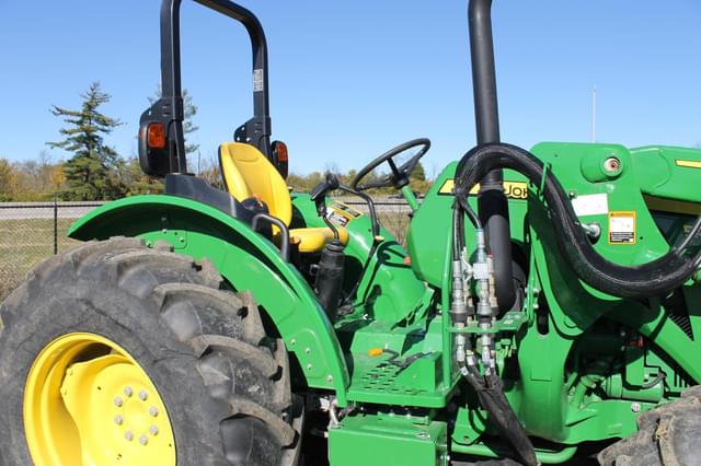 Image of John Deere 5065E equipment image 1