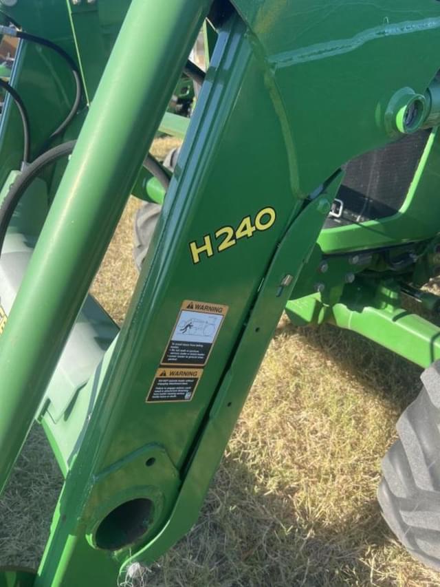 Image of John Deere 5065E equipment image 3