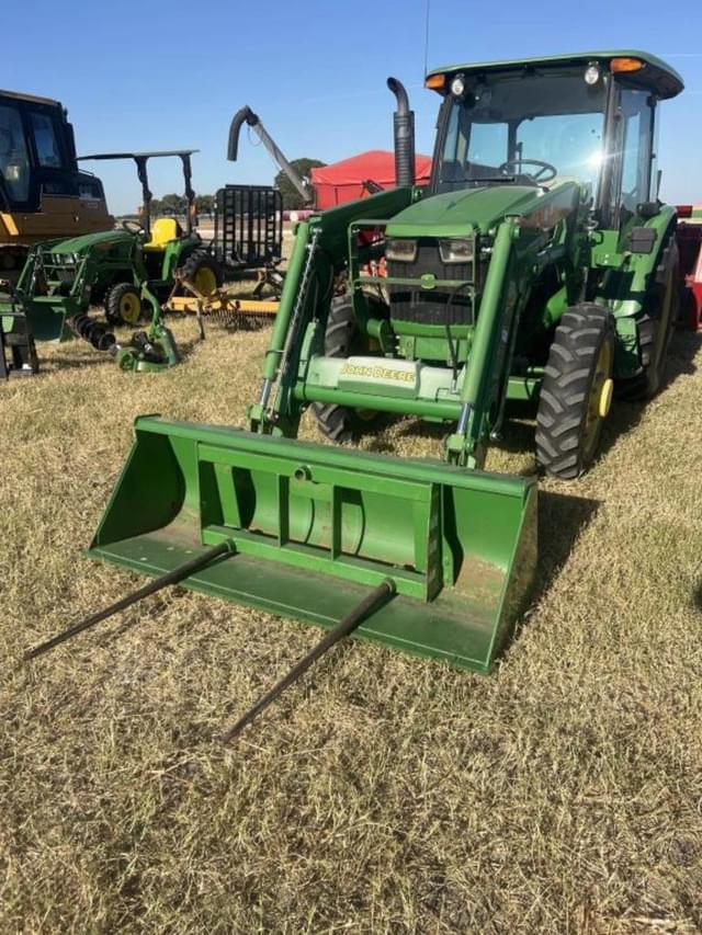Image of John Deere 5065E equipment image 1