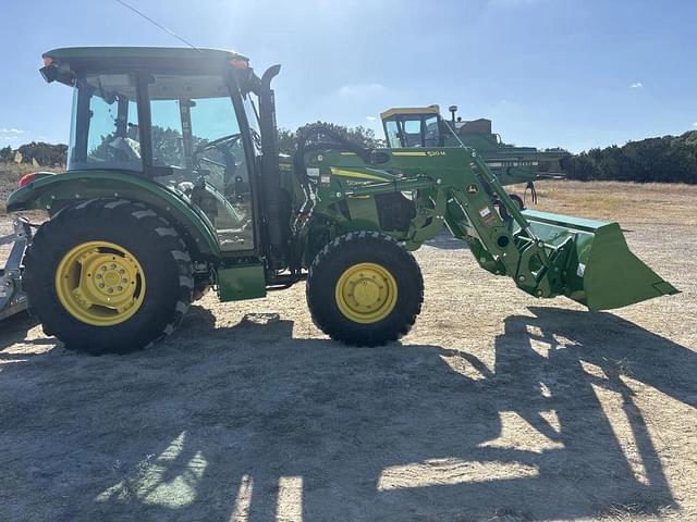 Image of John Deere 5065E equipment image 3