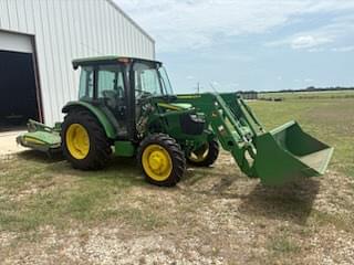 Image of John Deere 5065E equipment image 3