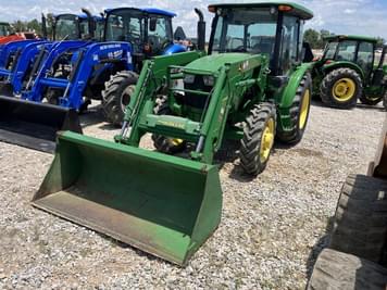 Main image John Deere 5065E