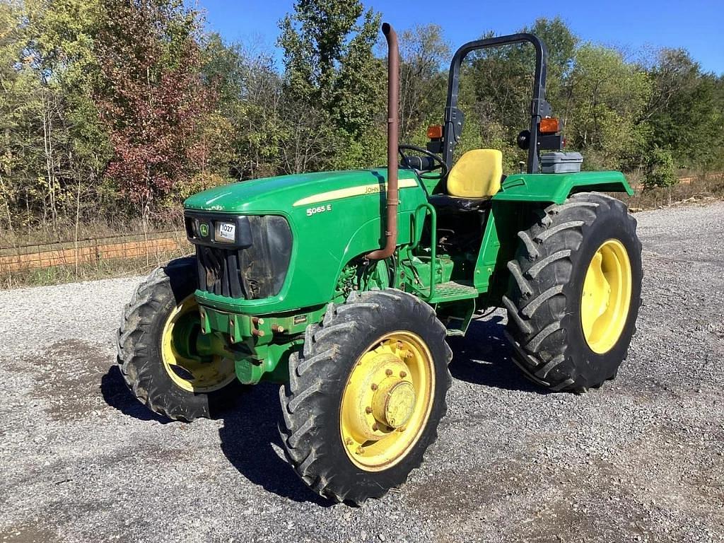 Image of John Deere 5065E Primary image