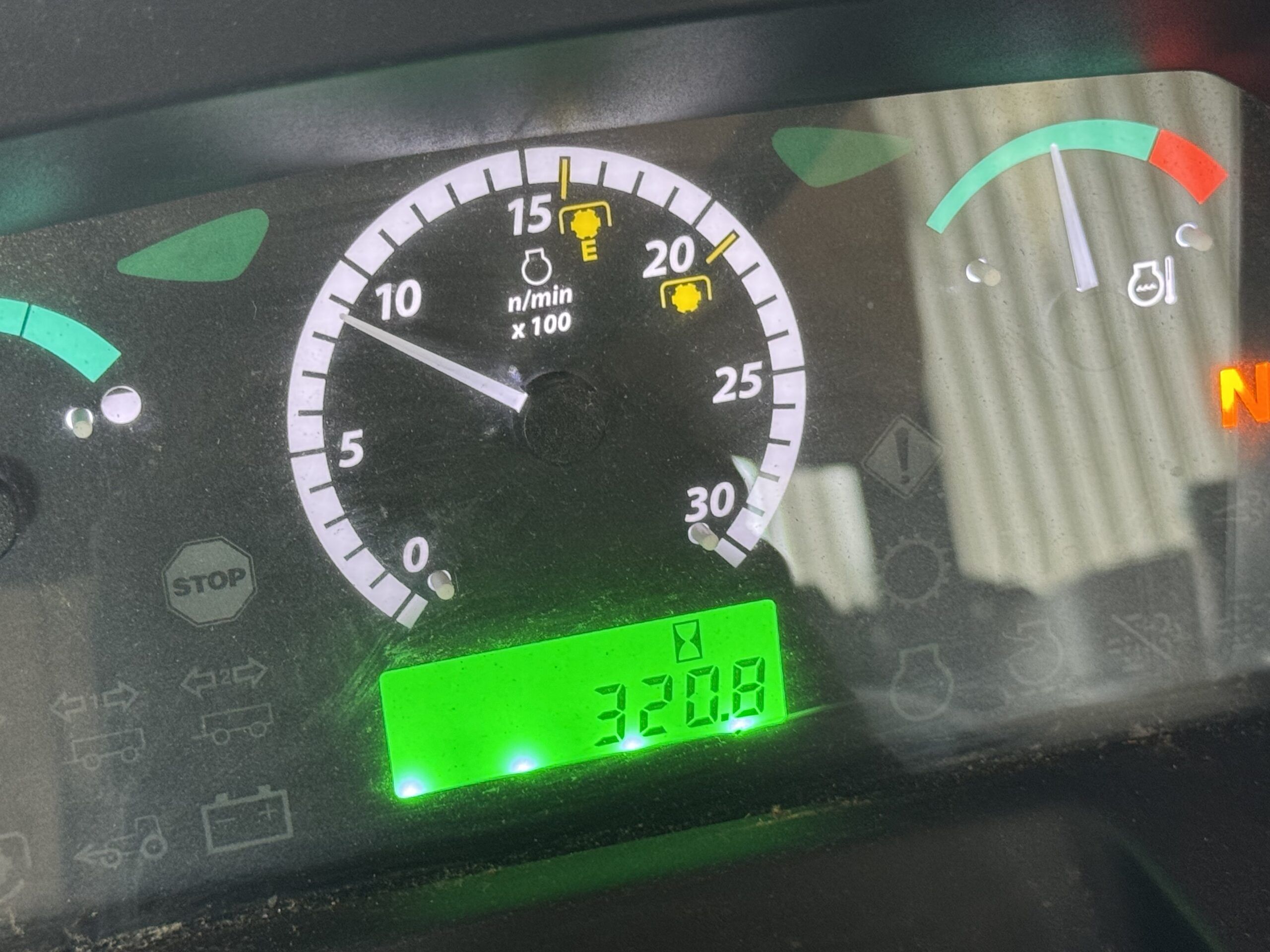 2021 John Deere 5065E Equipment Image0