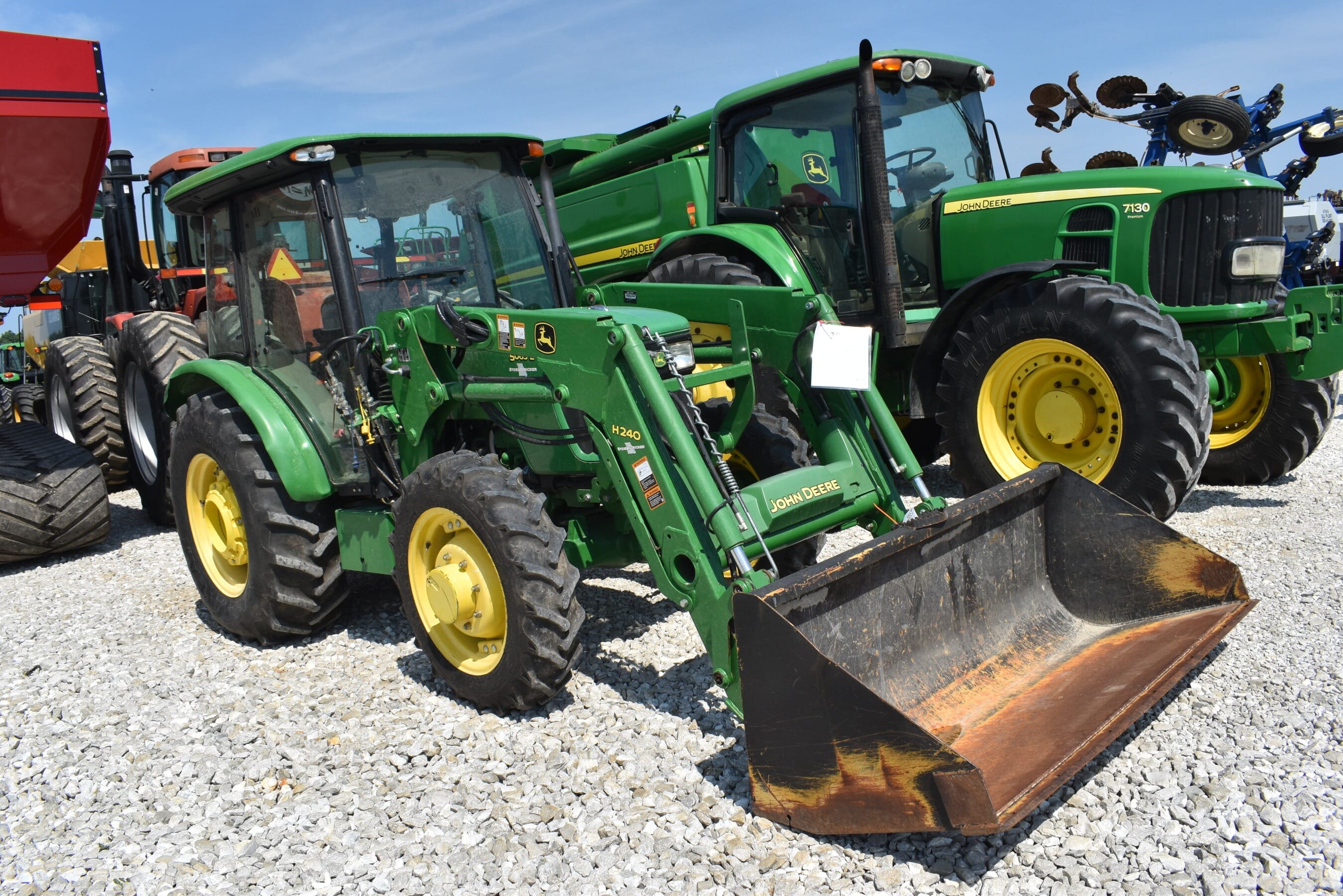 2014 John Deere 5065E Equipment Image0