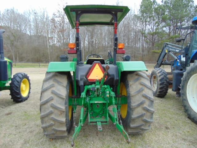 Image of John Deere 5065E equipment image 2