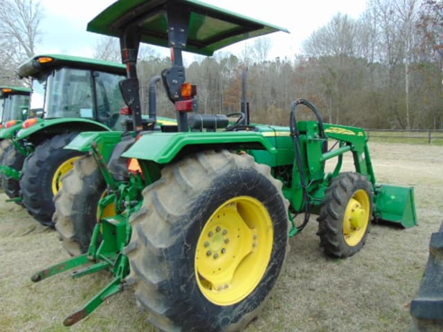 Image of John Deere 5065E equipment image 1