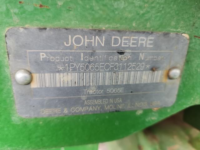 Image of John Deere 5065E equipment image 3