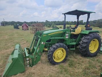 Main image John Deere 5065E