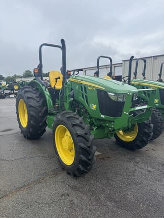 Image of John Deere 5067E equipment image 1