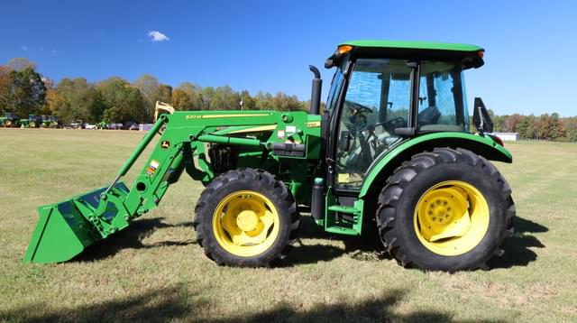 Image of John Deere 5067E equipment image 4