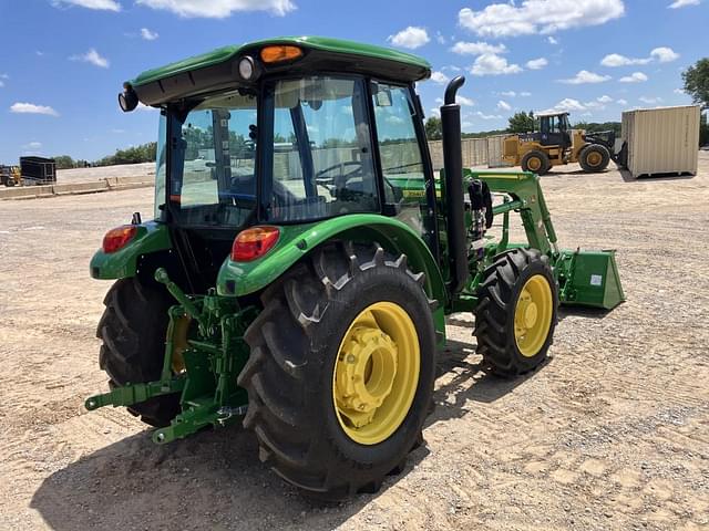 Image of John Deere 5067E equipment image 2