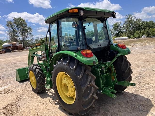 Image of John Deere 5067E equipment image 3