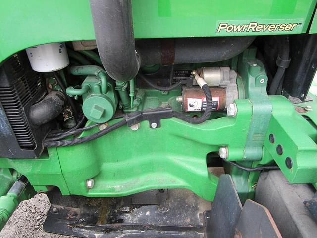 Image of John Deere 5075M equipment image 3