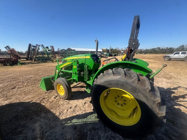 Image of John Deere 5075E equipment image 3