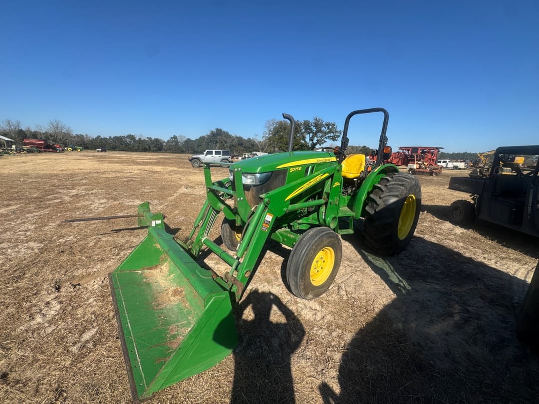 Image of John Deere 5075E Primary image