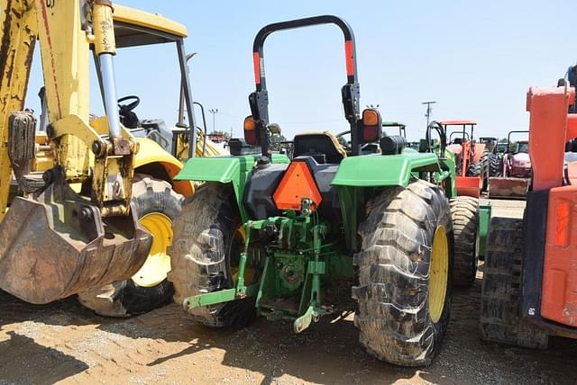 Image of John Deere 5075E equipment image 2