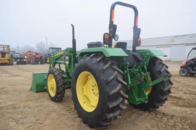 Image of John Deere 5075E equipment image 2