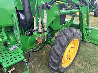 Image of John Deere 5075E equipment image 4